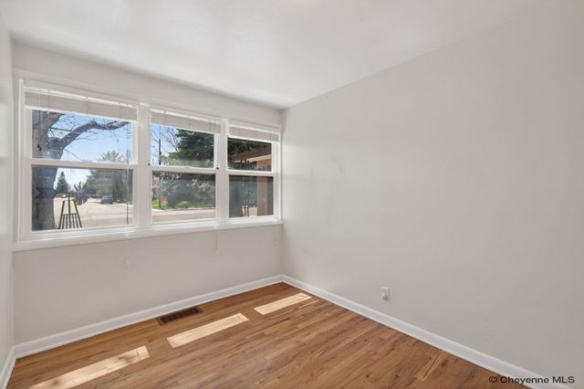 2744 DEMING BLVD, Cheyenne, WY 82009