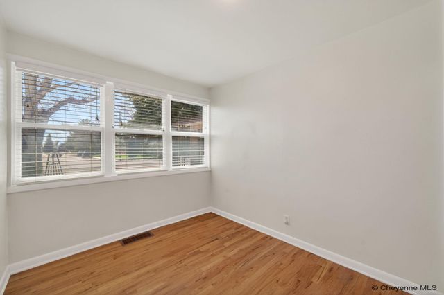 2744 DEMING BLVD, Cheyenne, WY 82009
