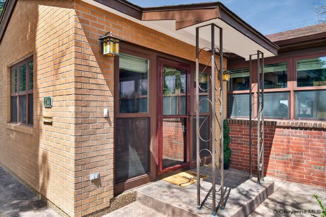 2744 DEMING BLVD, Cheyenne, WY 82009