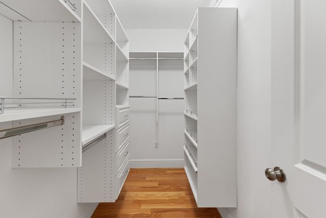 38 Courtyard Pl 38, Lexington, MA 02420