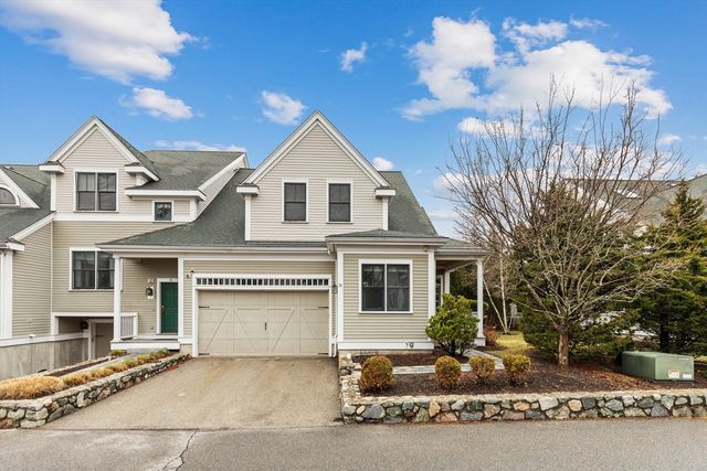 38 Courtyard Pl 38, Lexington, MA 02420