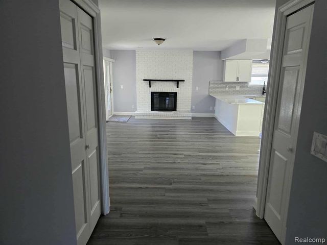 25592 Cloie Drive, Warren, MI 48089