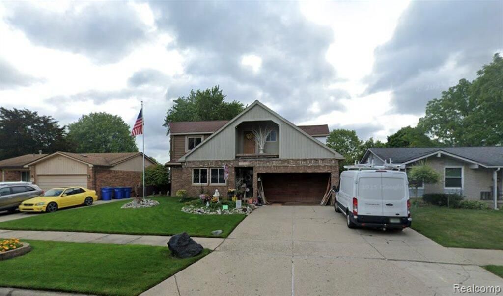 25592 Cloie Drive, Warren, MI 48089