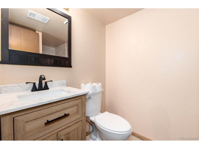 5951 S Perth St, Centennial, CO 80015