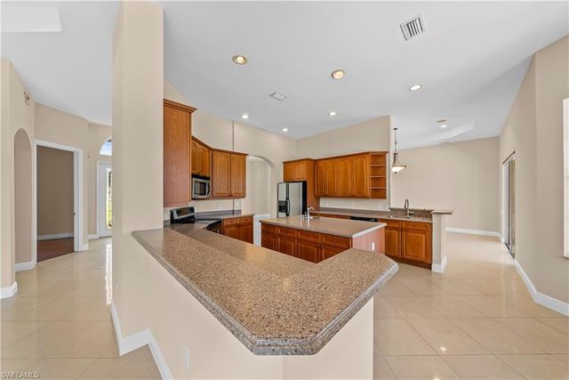 680 Mirror Lakes CT, Lehigh Acres, FL 33974