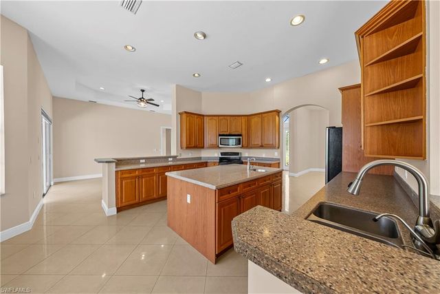 680 Mirror Lakes CT, Lehigh Acres, FL 33974