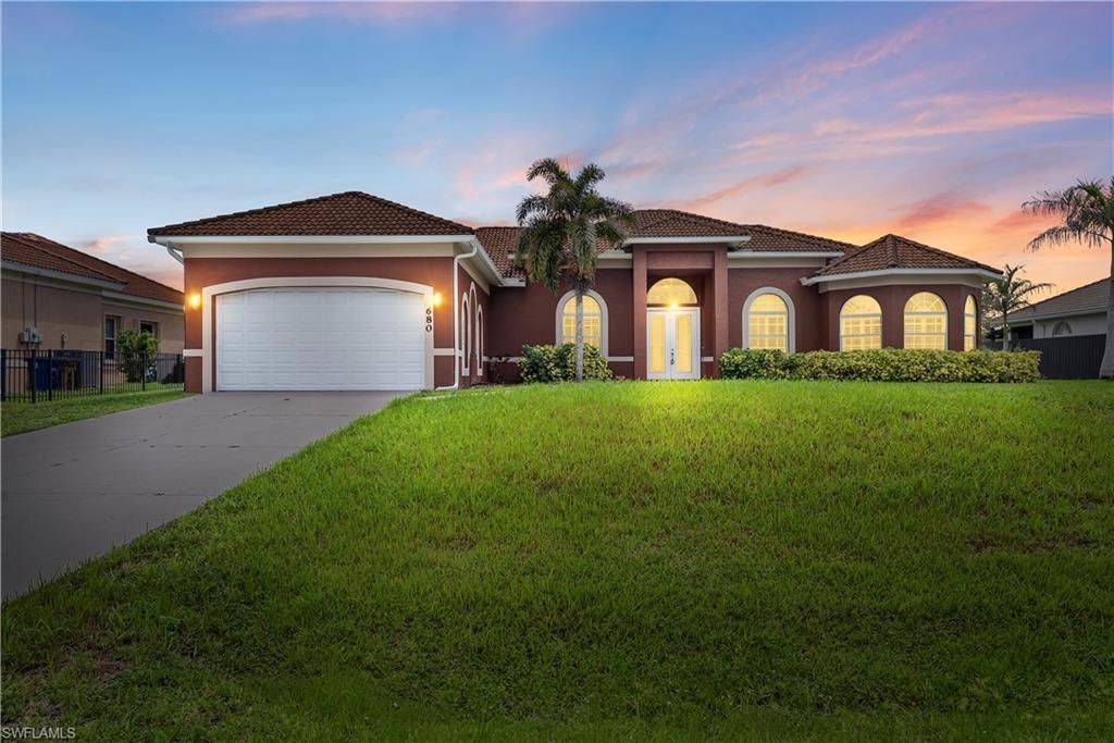 680 Mirror Lakes CT, Lehigh Acres, FL 33974