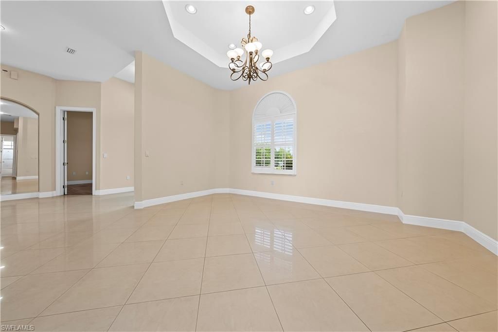 680 Mirror Lakes CT, LEHIGH ACRES, FL 33974 — photo 5