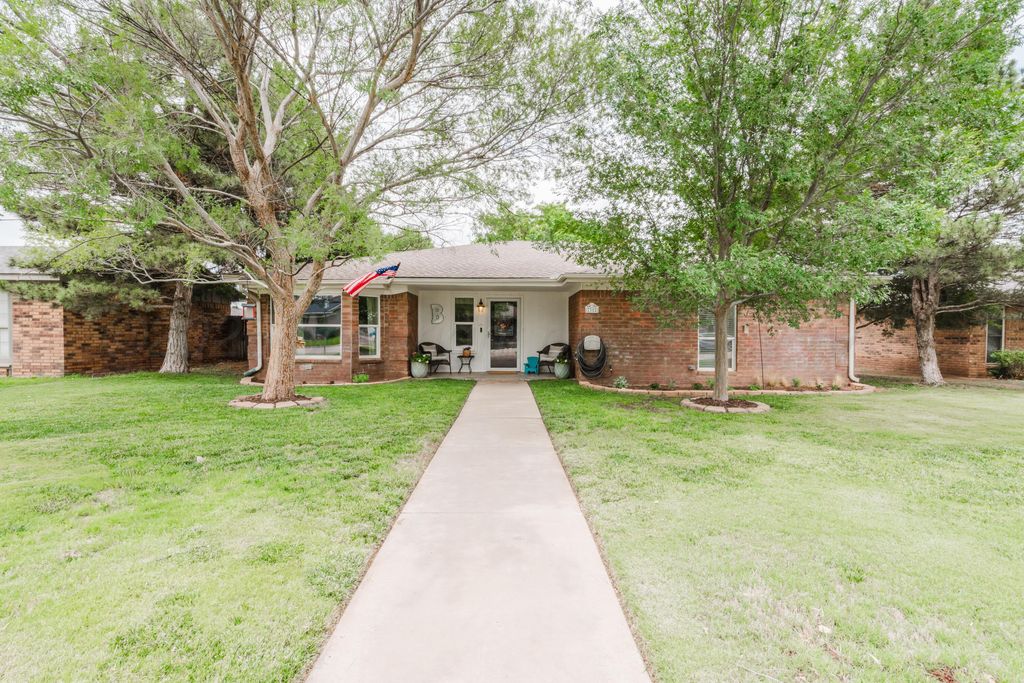 7302 Holyoke Trail, Amarillo, TX 79121