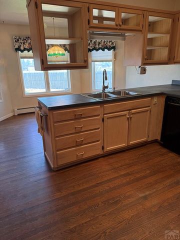 1180 S Yerba Santa Dr, Pueblo West, CO 81007