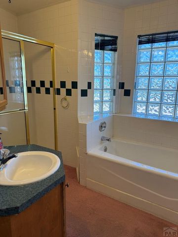 1180 S Yerba Santa Dr, Pueblo West, CO 81007
