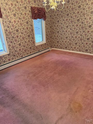 1180 S Yerba Santa Dr, Pueblo West, CO 81007