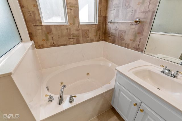 105 Admiral Porter Drive, Shreveport, LA 71115