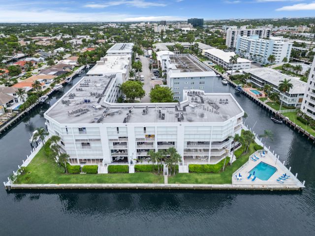 3100 NE 47th Court 305, Fort Lauderdale, FL 33308