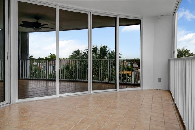 3100 NE 47th Court 305, Fort Lauderdale, FL 33308
