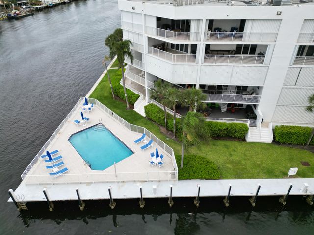 3100 NE 47th Court 305, Fort Lauderdale, FL 33308