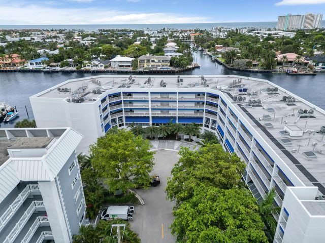 3100 NE 47th Court 305, Fort Lauderdale, FL 33308