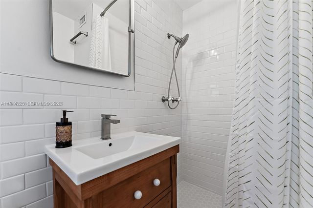 324 Tequesta, Tequesta, FL 33469