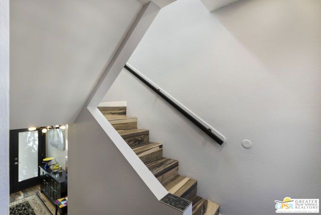 975 Village Square, Palm Springs, CA 92262