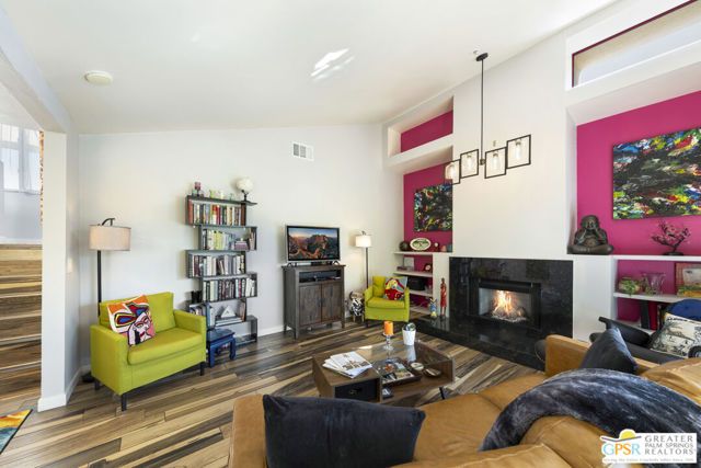 975 Village Square, Palm Springs, CA 92262