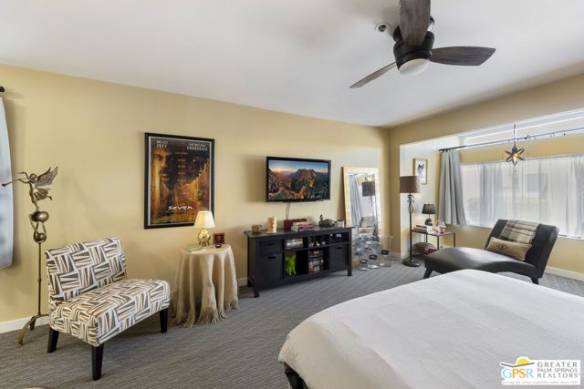 975 Village Square, Palm Springs, CA 92262