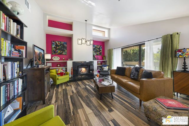 975 Village Square, Palm Springs, CA 92262