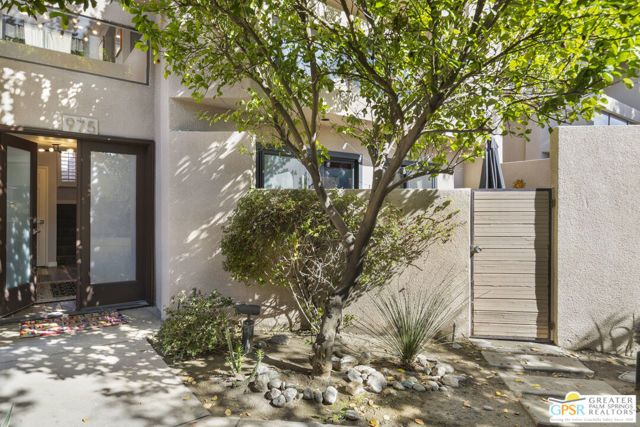 975 Village Square, Palm Springs, CA 92262