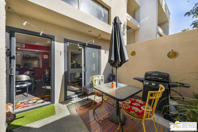 975 Village Square, Palm Springs, CA 92262