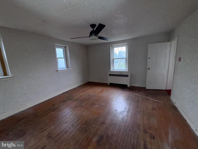 145 LANDOVER RD, Bryn Mawr, PA 19010