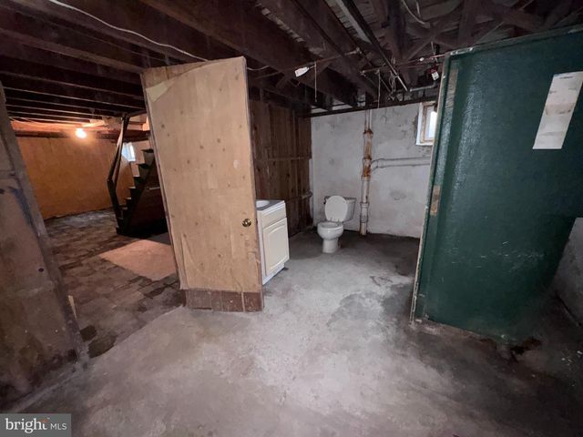 145 LANDOVER RD, Bryn Mawr, PA 19010