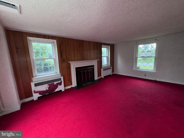 145 LANDOVER RD, Bryn Mawr, PA 19010