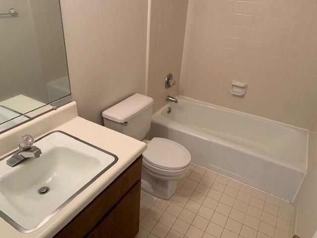 229 Carmel Drive 2, Fort Walton Beach, FL 32547