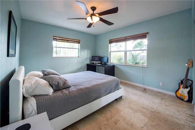 530 NE 15th Court 2, Fort Lauderdale, FL 33304