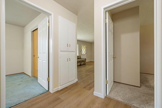 121 W Benjamin Holt Dr, Stockton, CA 95207