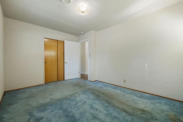 121 W Benjamin Holt Dr, Stockton, CA 95207