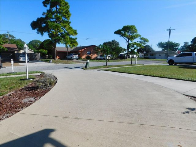 508 65TH AVENUE W, Bradenton, FL 34207