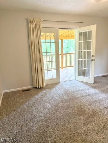 10 1st Court, Belpre, OH 45714