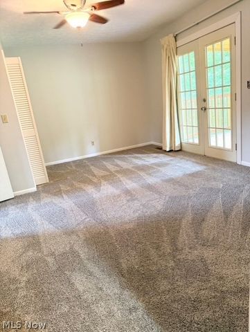 10 1st Court, Belpre, OH 45714