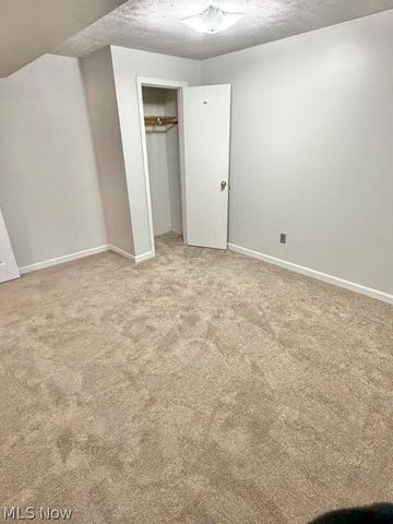 10 1st Court, Belpre, OH 45714