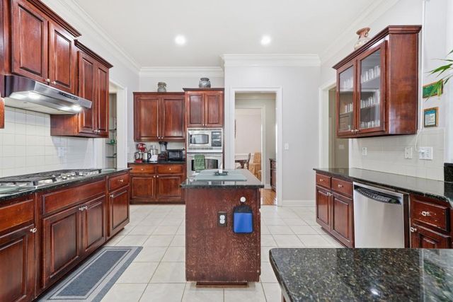813 Black Diamond Drive, Mcdonough, GA 30253