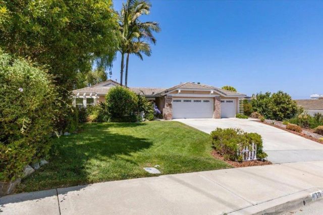 878 Rivertree Drive, Oceanside, CA 92058