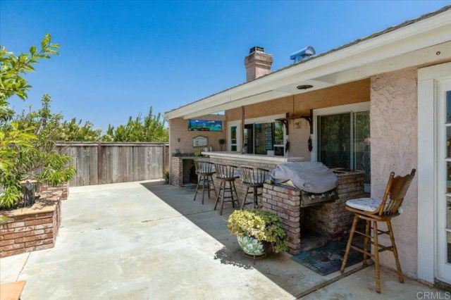 878 Rivertree Drive, Oceanside, CA 92058