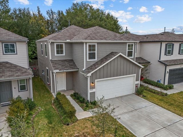 10243 Gates Mill Road, Houston, TX 77034