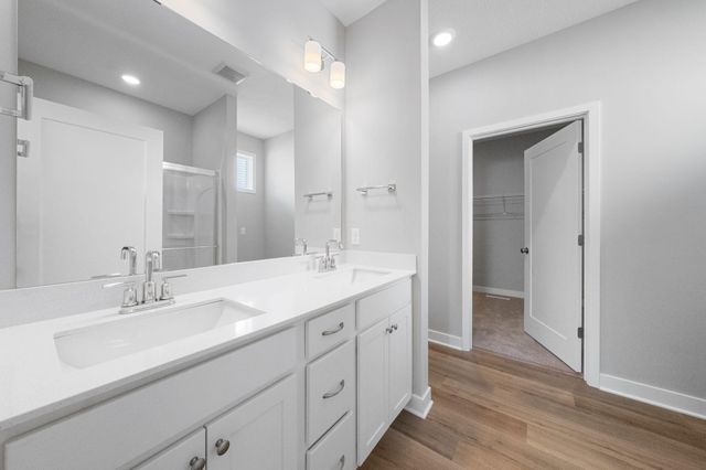 2165 Westpointe Drive, Hastings, MN 55033