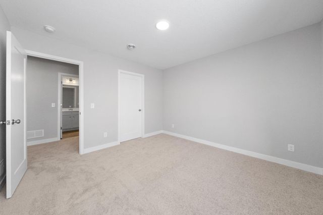 2165 Westpointe Drive, Hastings, MN 55033