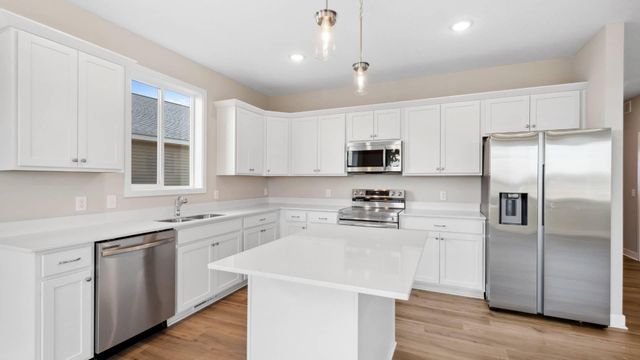 2165 Westpointe Drive, Hastings, MN 55033