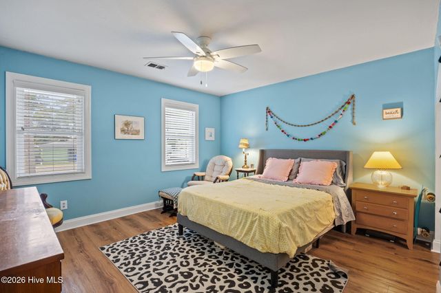 812 Monroe Avenue, Carolina Beach, NC 28428