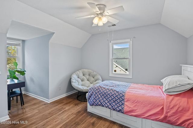 812 Monroe Avenue, Carolina Beach, NC 28428