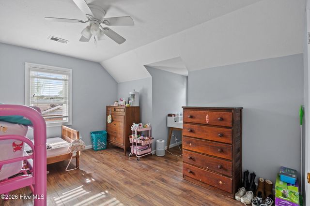 812 Monroe Avenue, Carolina Beach, NC 28428