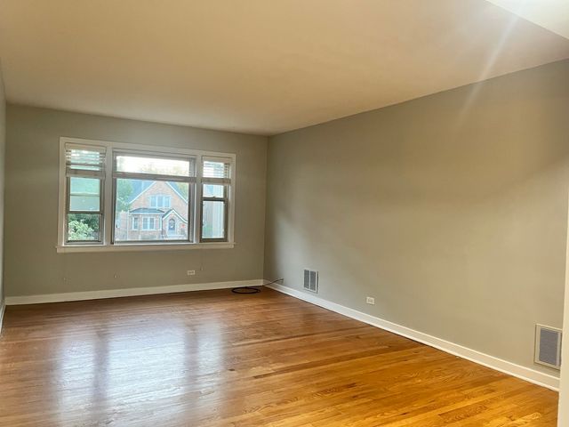 10529 S Artesian Avenue 2N, Chicago, IL 60655